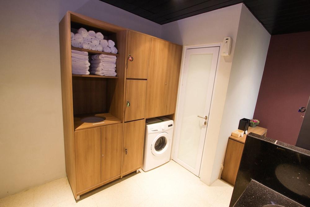 Kuretakeso Kemang Hotel Джакарта Экстерьер фото